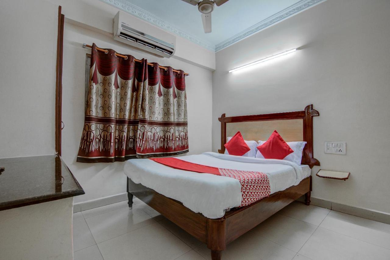 Oyo Hotel Lakshmi Paradise Visakhapatnam Extérieur photo