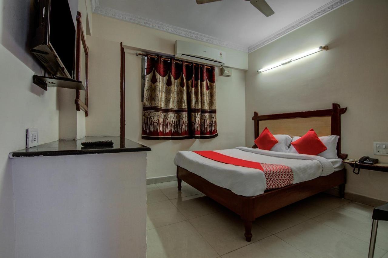 Oyo Hotel Lakshmi Paradise Visakhapatnam Extérieur photo
