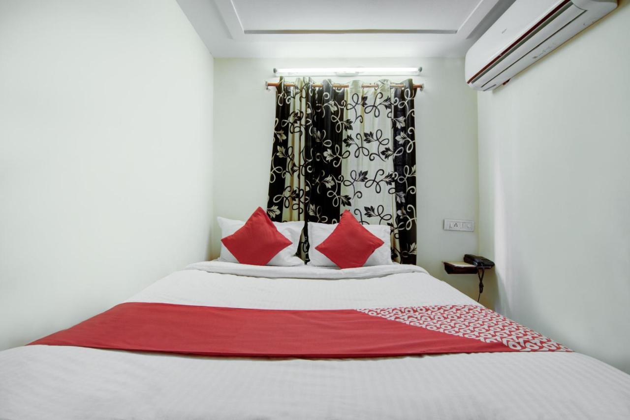 Oyo Hotel Lakshmi Paradise Visakhapatnam Extérieur photo